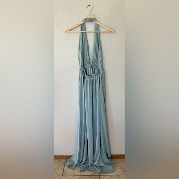 Show Me Your MuMu Luna Halter Open Back Dress in Deep Sage Size Small - Picture 8 of 8